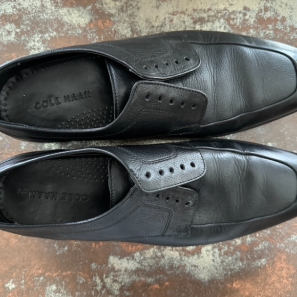 Cole Haan - Leather Dress Shoes -  Like New - Picture 2 of 6